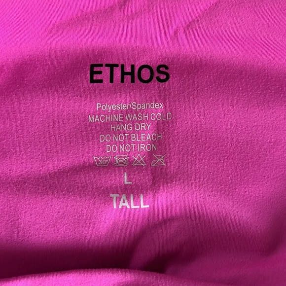 Woman’s Ethos Leggings - Picture 4 of 4